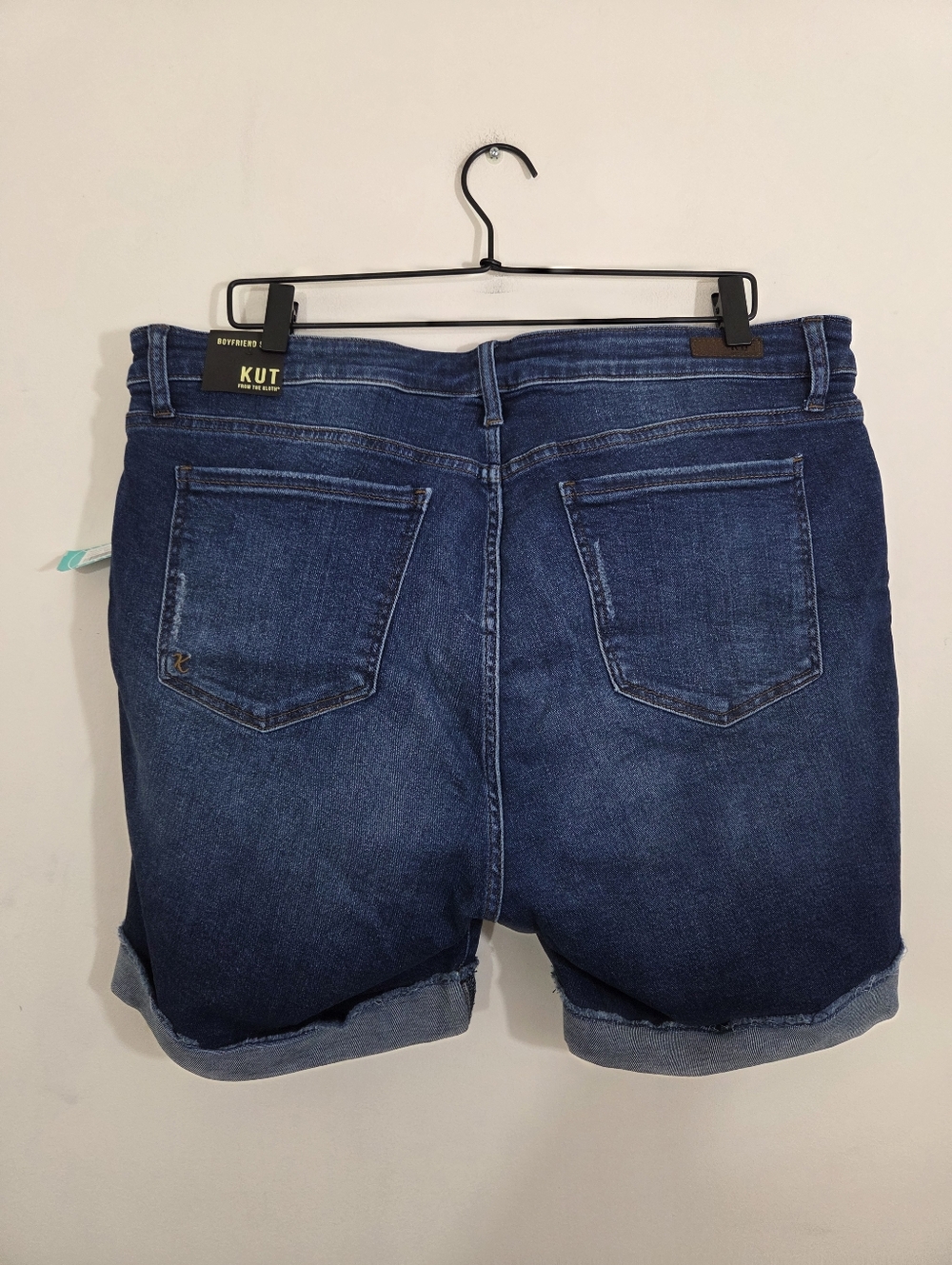 NWT Kut from the Kloth Lonnie Cuffed Boyfriend Short Jean Denim Size 18W Casual - Picture 4 of 10